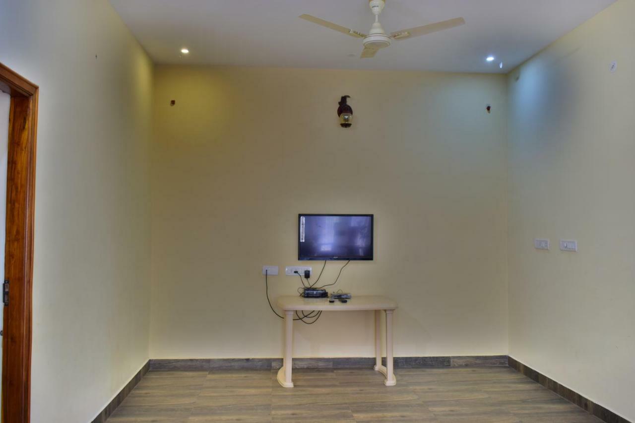 Kozee Kaves Hotel Yelagiri Buitenkant foto