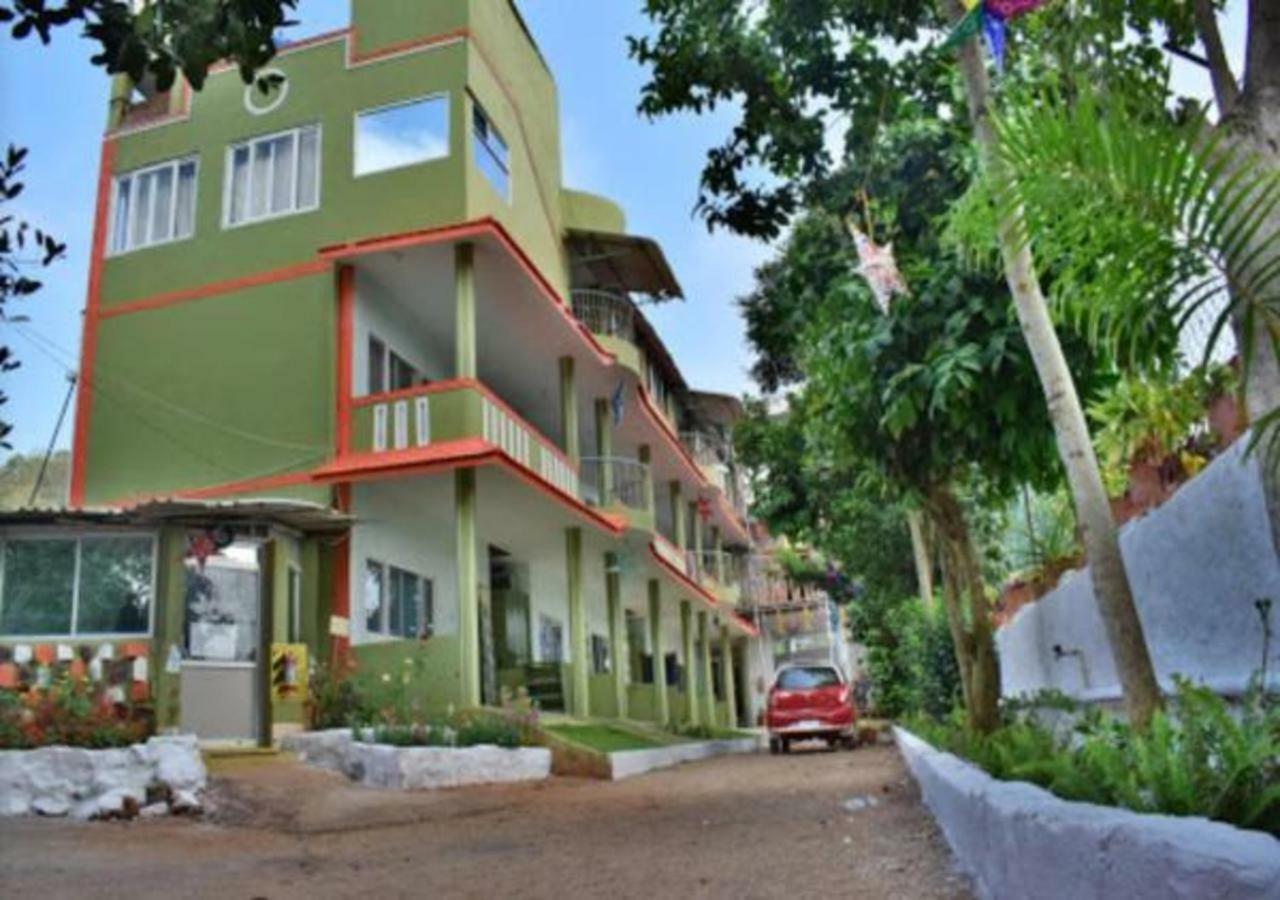Kozee Kaves Hotel Yelagiri Buitenkant foto