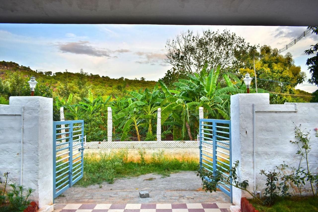 Kozee Kaves Hotel Yelagiri Buitenkant foto