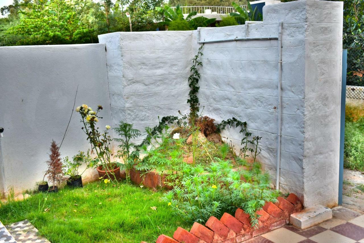 Kozee Kaves Hotel Yelagiri Buitenkant foto